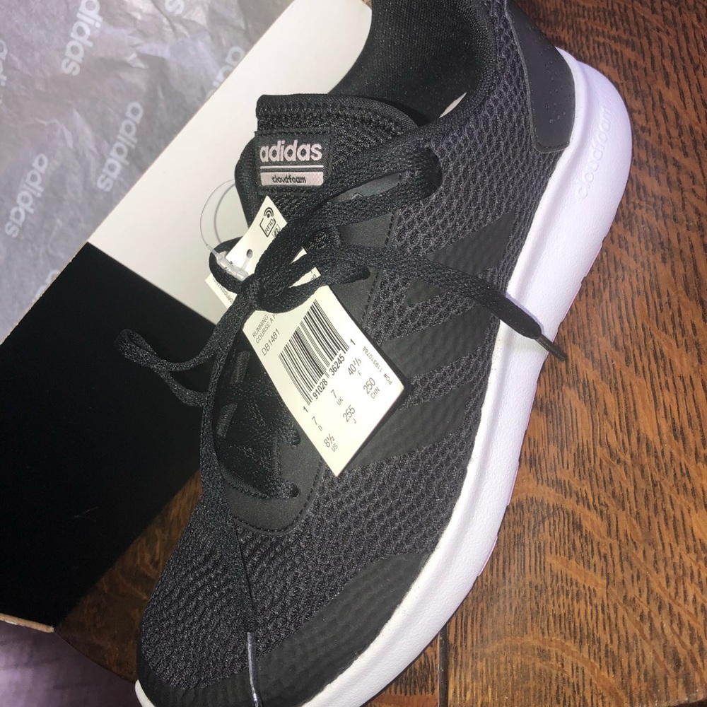 Adidas Sneakers